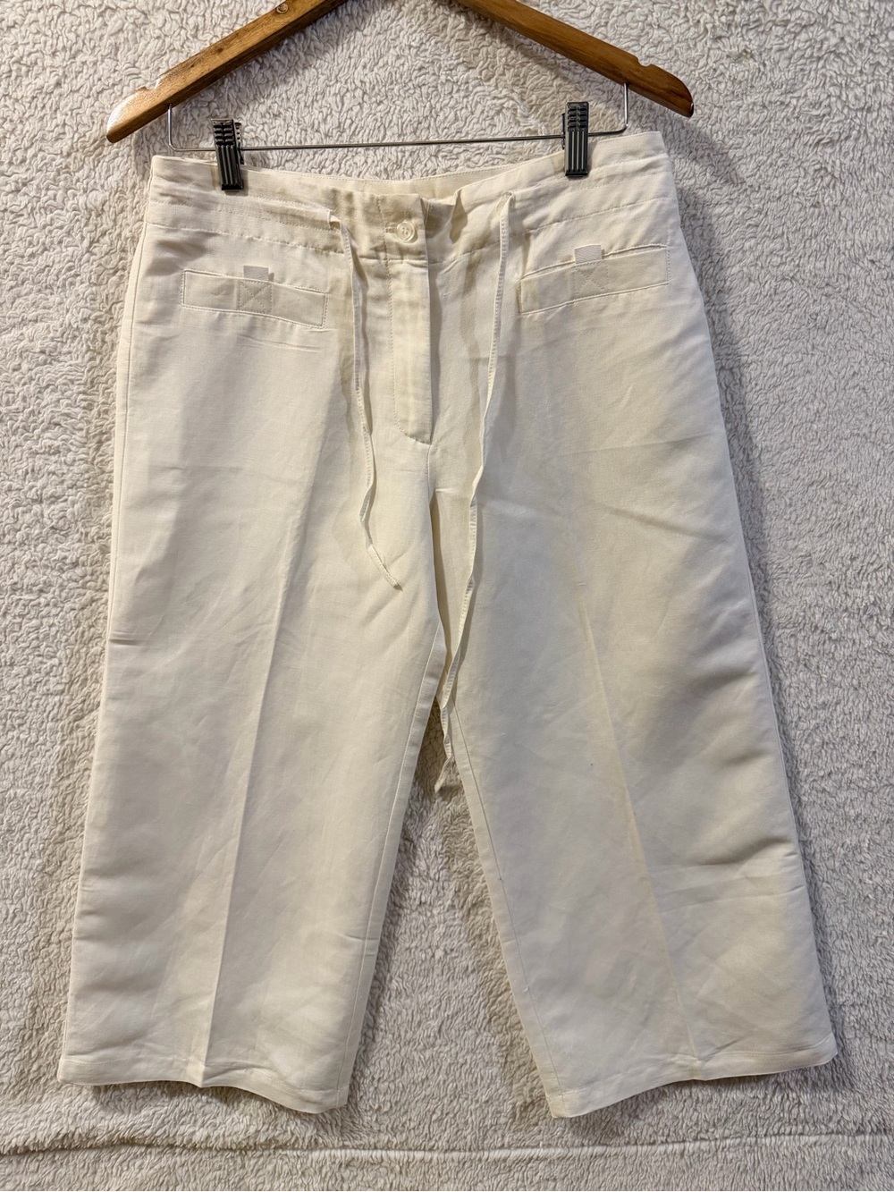 Connection 18 Women's Cream Capris with Drawstring Waist